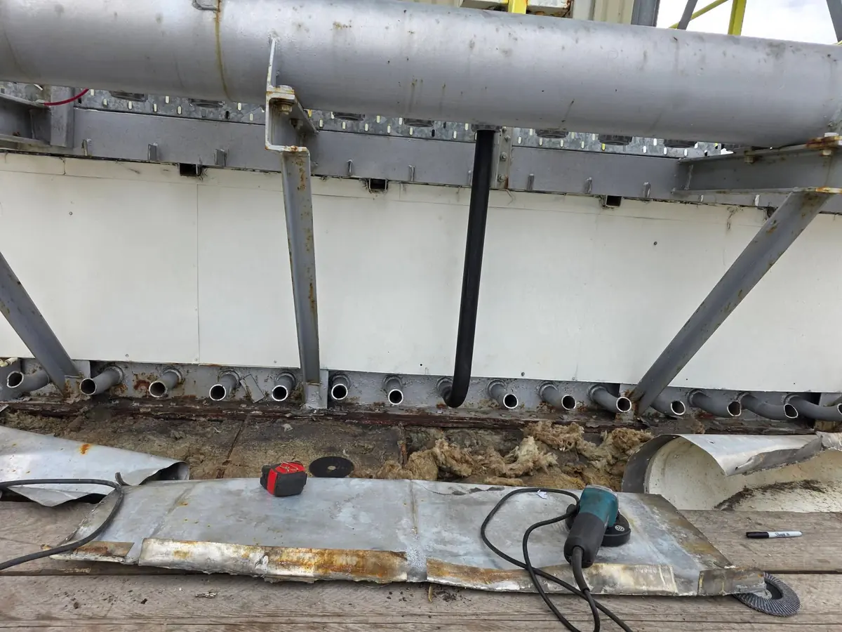 Blowdown tube connections prepared with a single new tube fitted